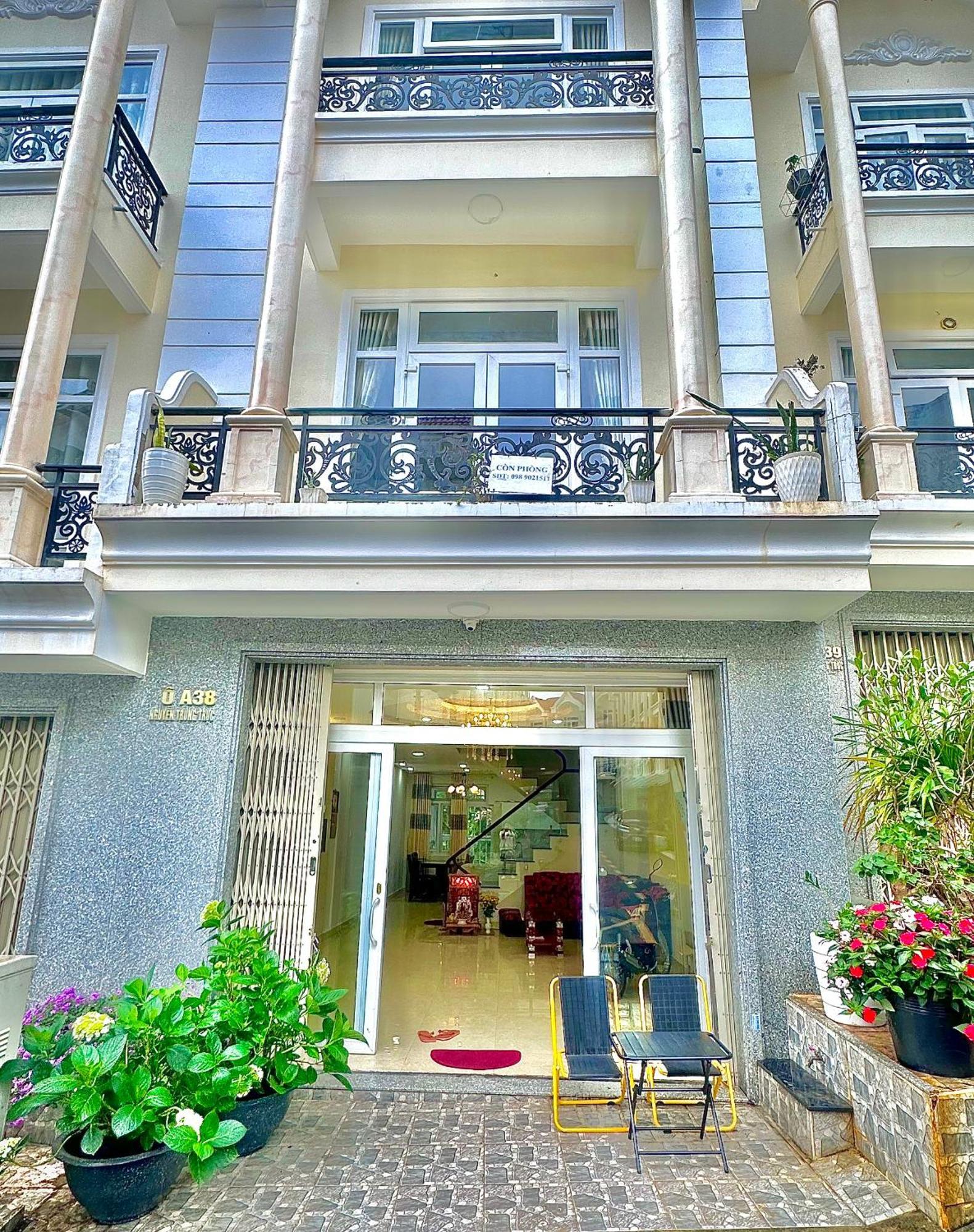 Family Home Да Лат Екстериор снимка